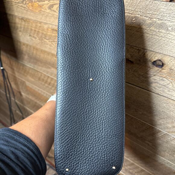 Gucci Black Pebbled Leather Hasler Horsebit Tote in Like New Condition - Picture 4 of 16